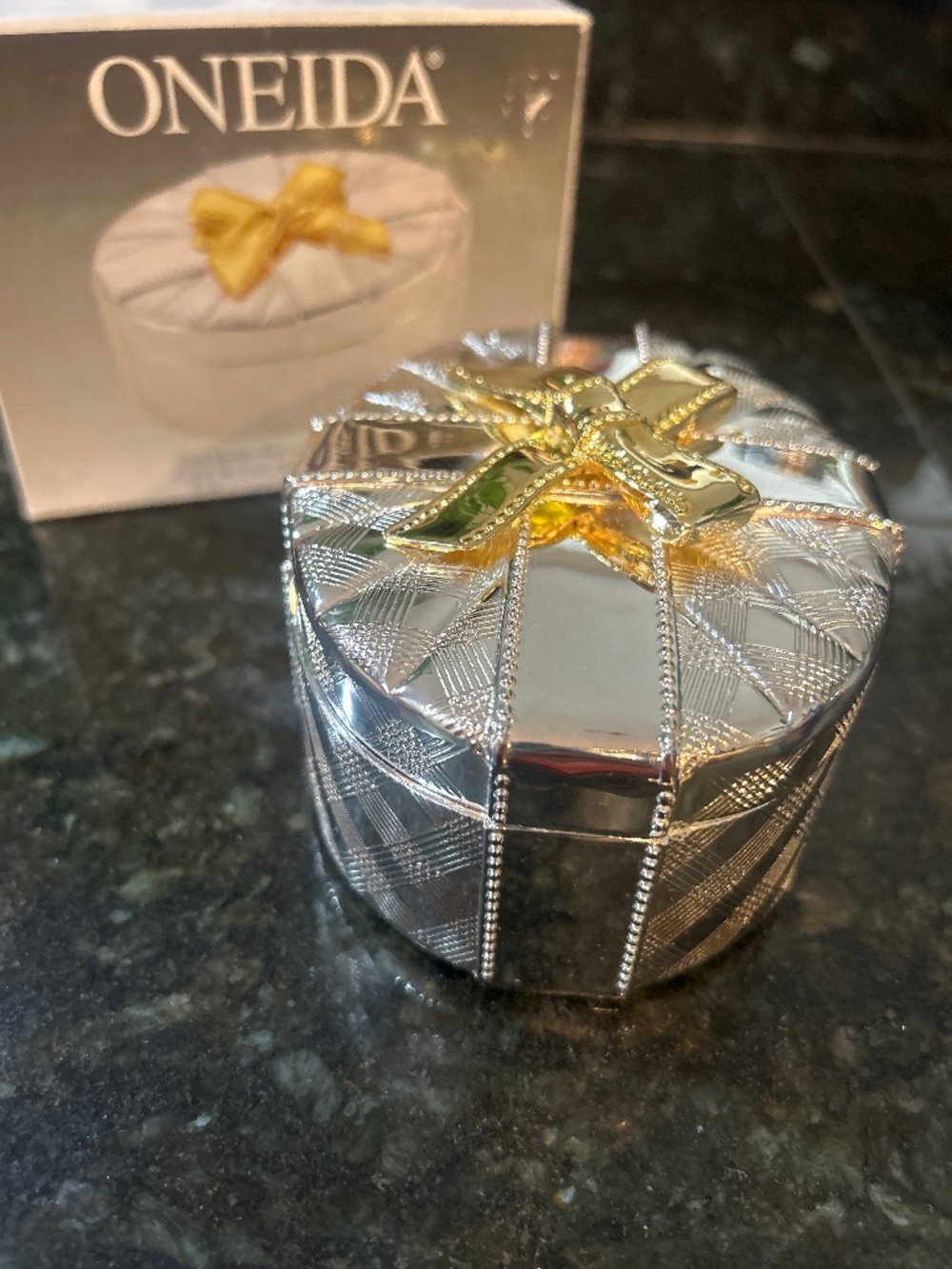 Oneida Silver Box with Gold Ribbon Accent - Picture 7 of 10